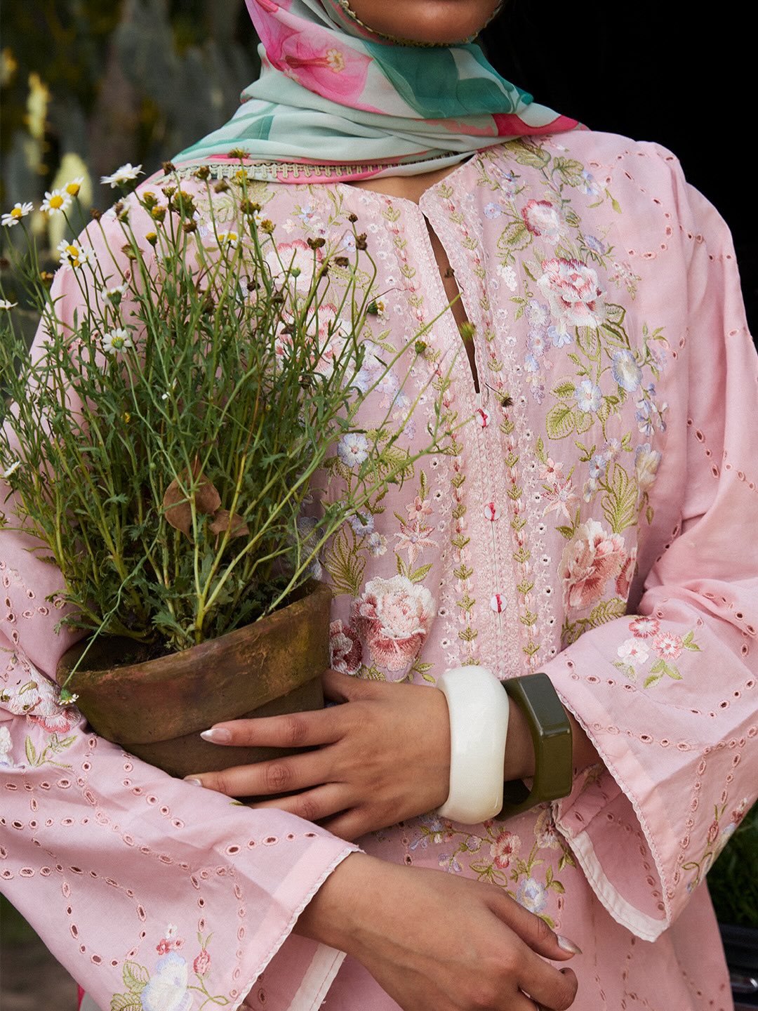 Zara Shahjahan | Coco Lawn 26 | Lune-2B, image 6