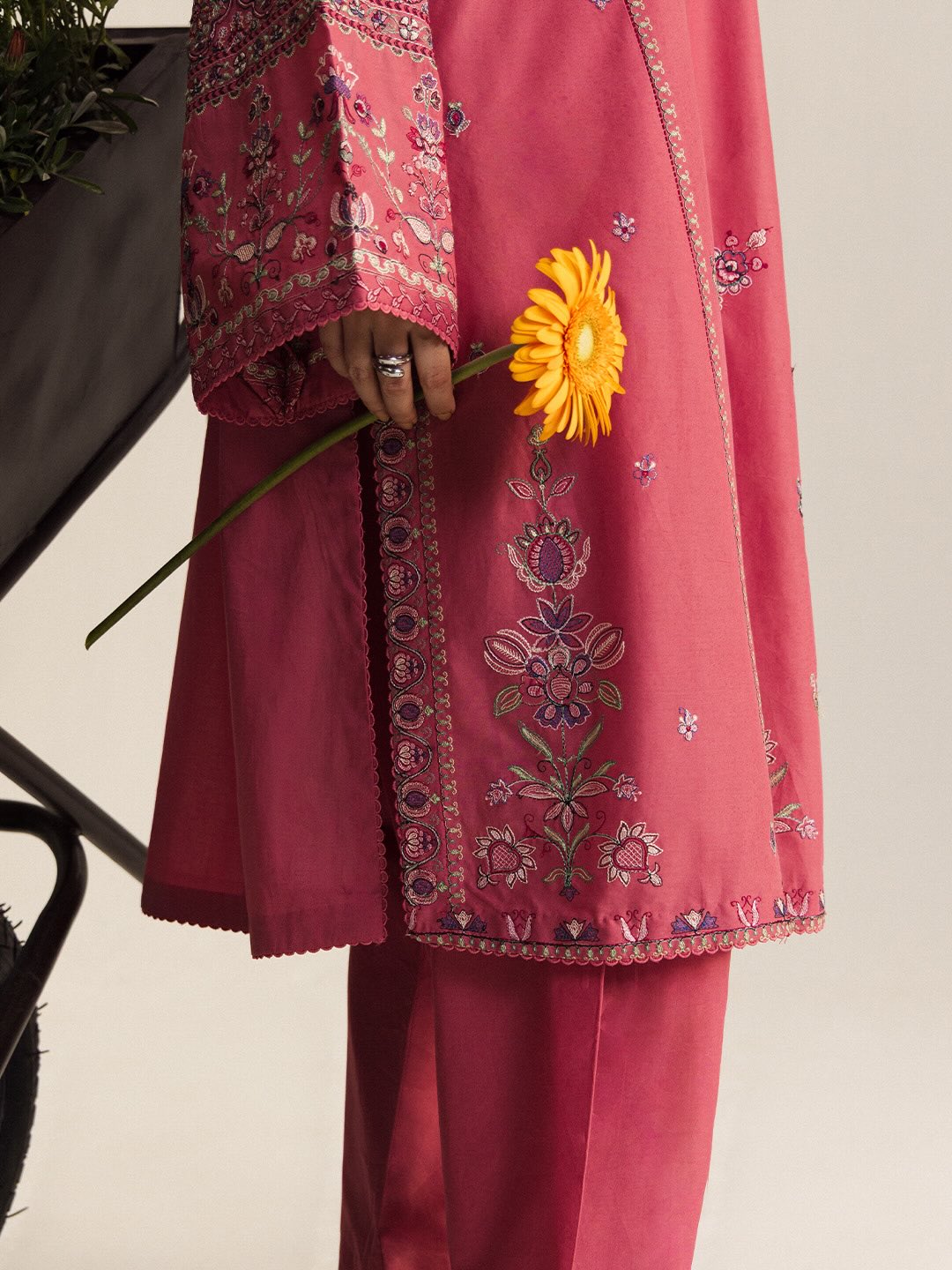 Zara Shahjahan | Coco Lawn 26 | Noa-5A, image 5
