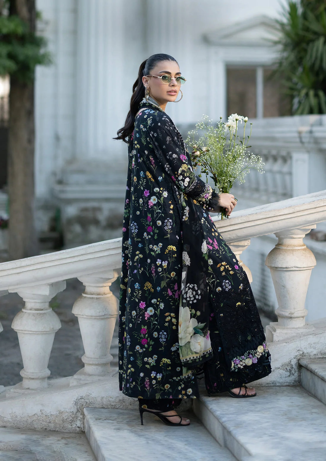 Elaf Premium | Signature Embroidered Lawn with Chiffon Collection 26 | ESG-2B SASHA, image 2