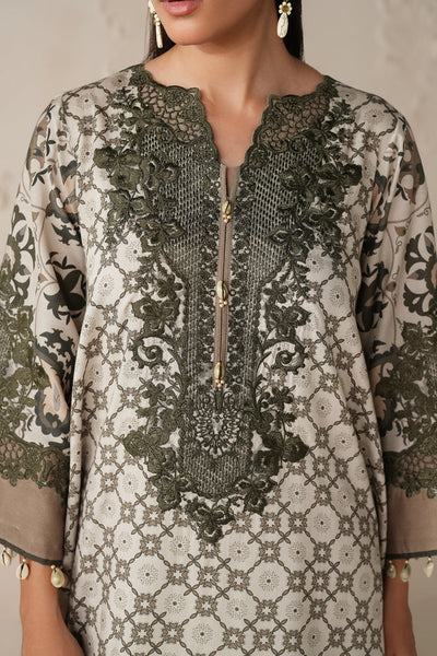 Baroque | Luxury Pret 25 | UF-4302