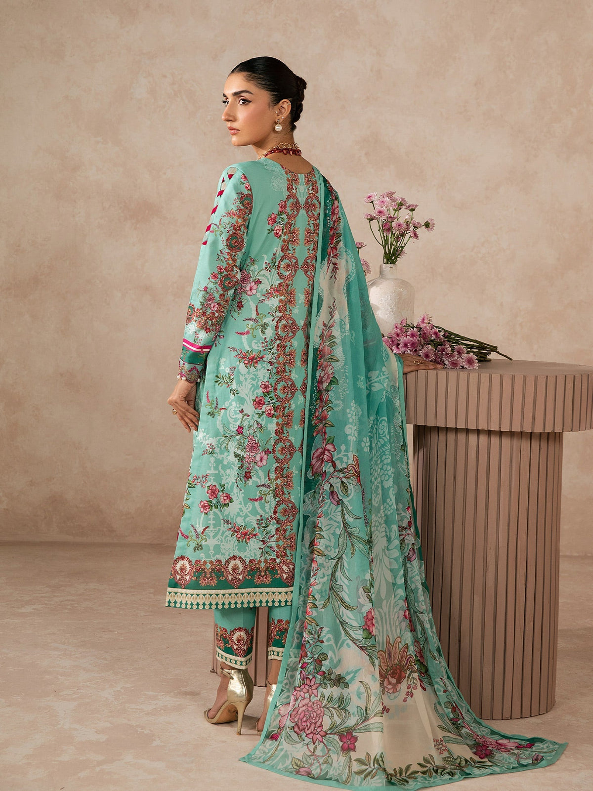 Gulaal | Syra Lawn 26 | Vaila D - 4, image 2