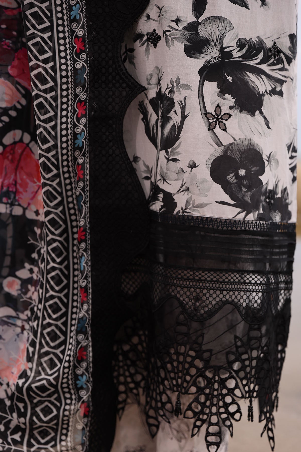 Nureh | Gardenia Embroidered Lawn 25 | NSG-175 -  Nureh Ladies Clothes - Original Designer Dress - House of Maryam