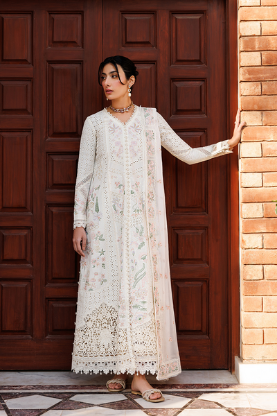 Emaan Adeel | Mirabelle Festive Luxury Lawn | SERAPH