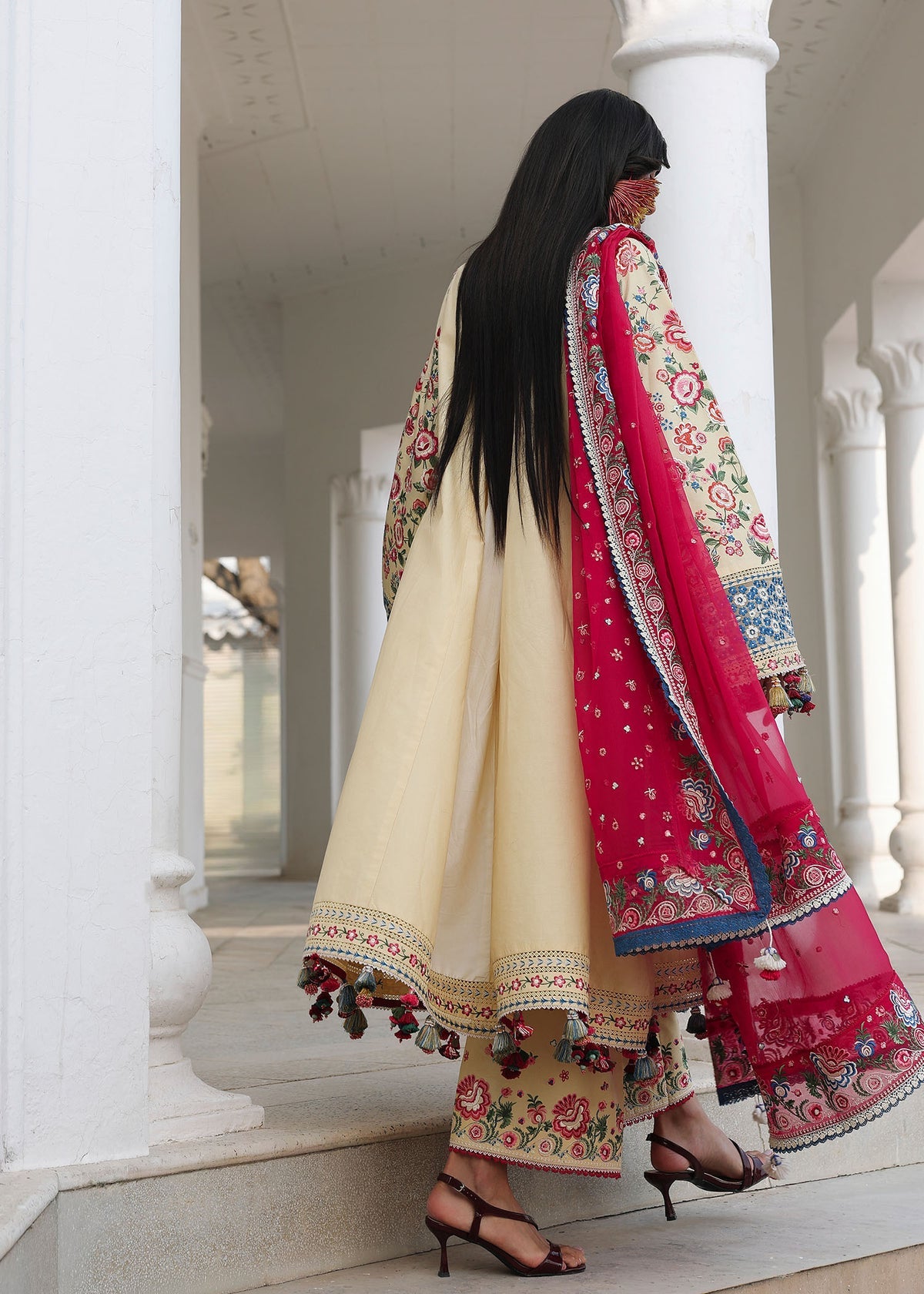 Hussain Rehar | Kalabagh Luxury Lawn 26 | Zubdah, image 2