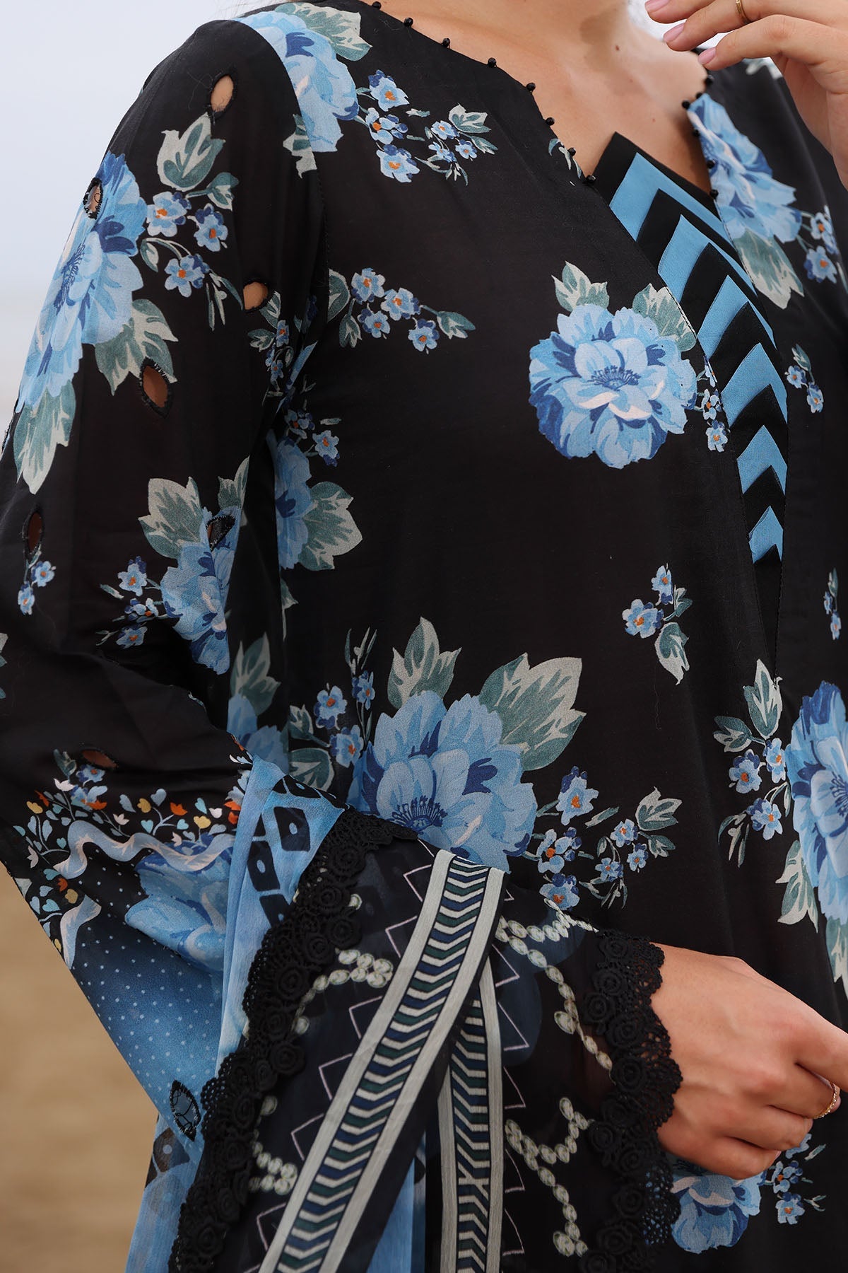 Nureh | Gardenia Embroidered Lawn 25 | NSG-171 -  Nureh Ladies Clothes -  House of Maryam