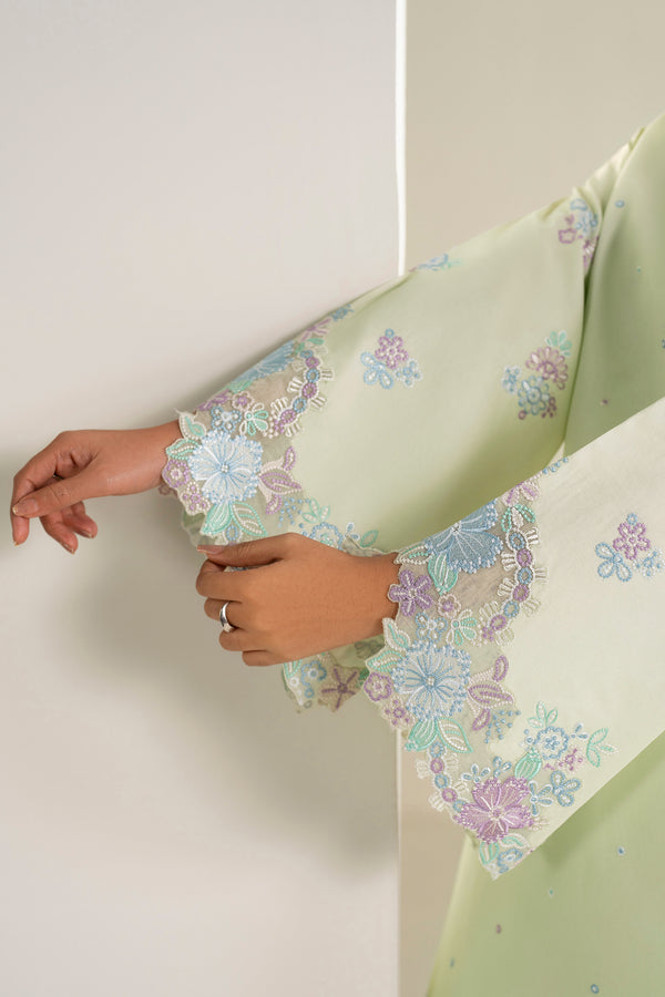 Farasha | Summer Weaves Embroidered Lawn | Mint Garden-5
