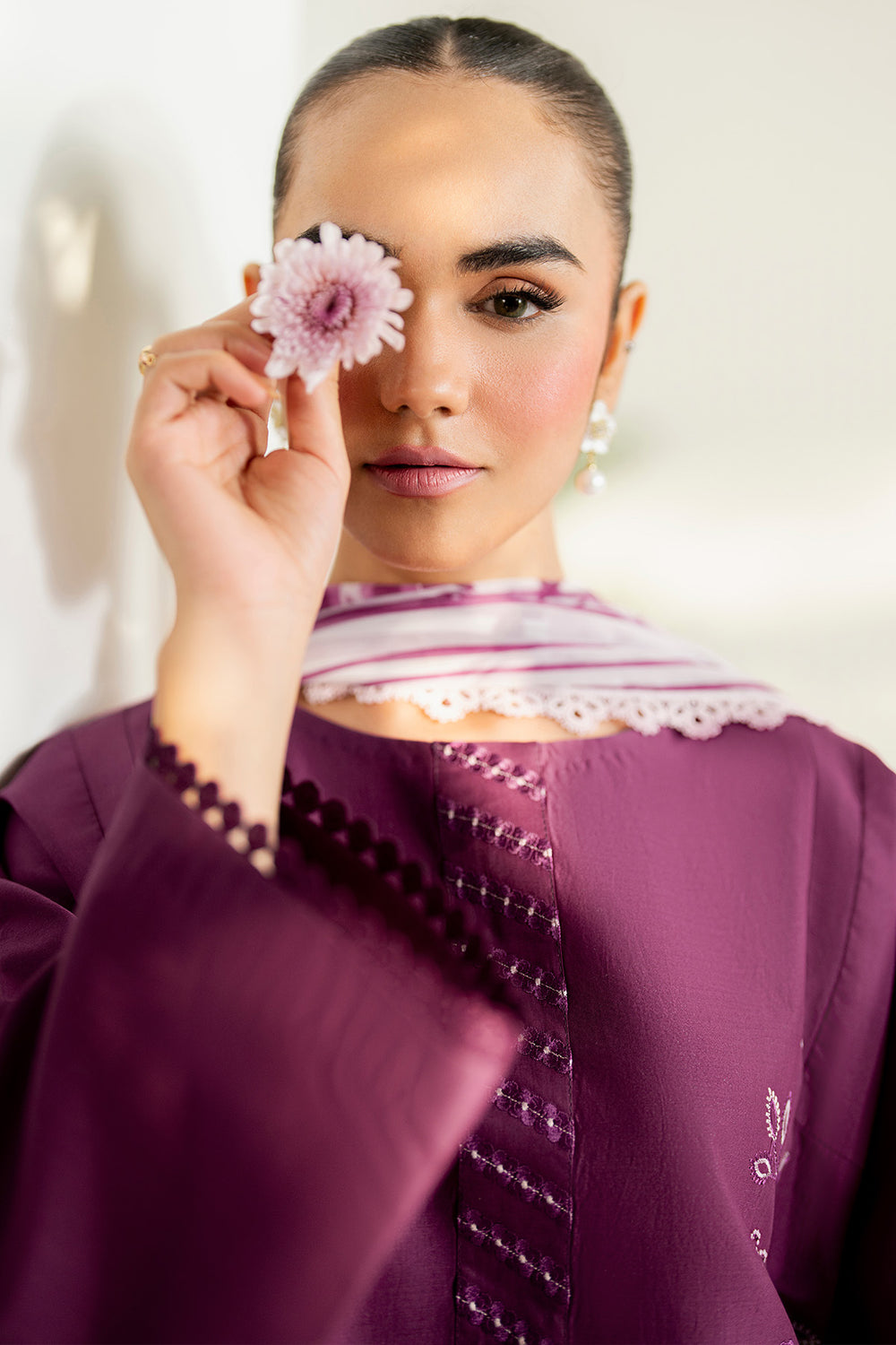 Farasha | Thread Lines Embroidered | Mauve Eclips -  Farasha Ladies Clothes - Original Designer Dress - House of Maryam