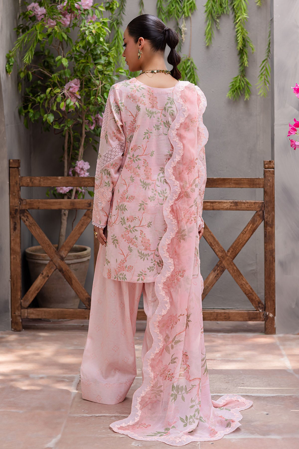 Nureh | Bloom 26 | BL-08, image 2