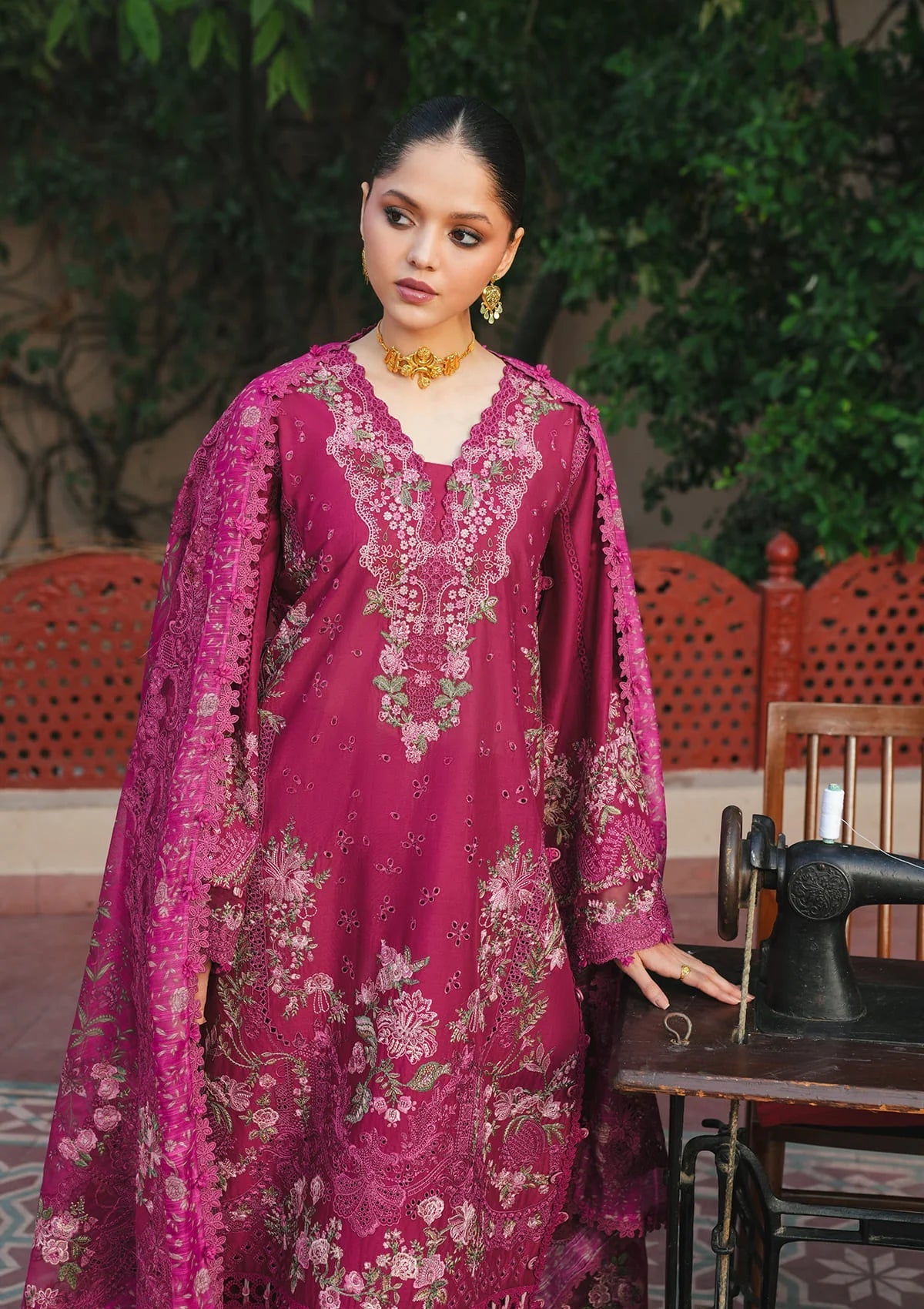 Kahf Premium | Ek Fasana Luxury Lawn 26 | KLB-7A NAVELI, image 3