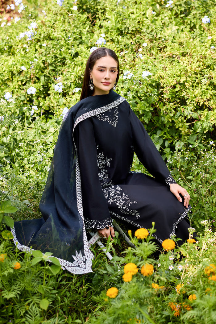 Farasha | Sorine Summer 26 | Night Whisper-5