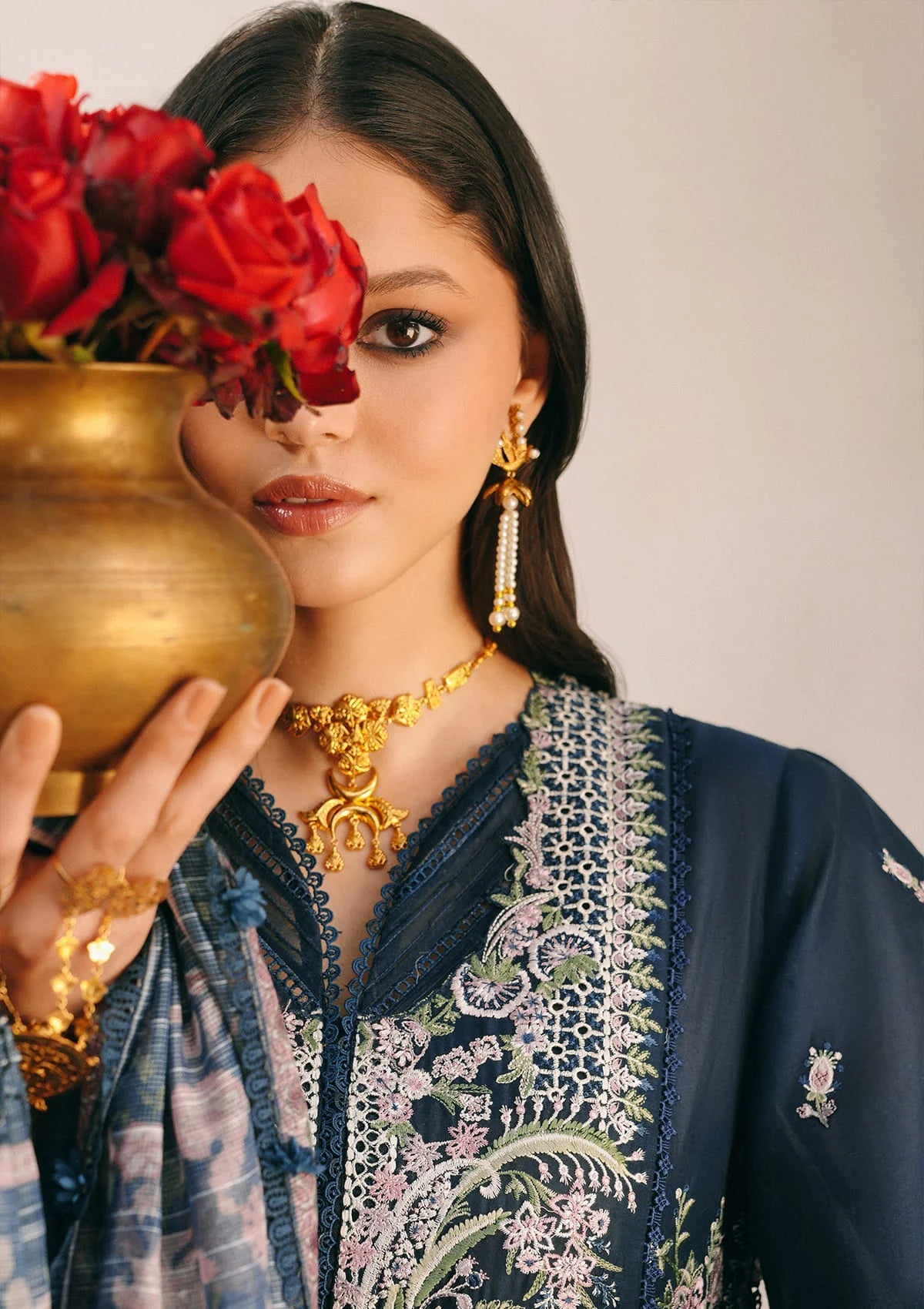 Kahf Premium | Ek Fasana Luxury Lawn 26 | KLB-1A MALKA, image 3