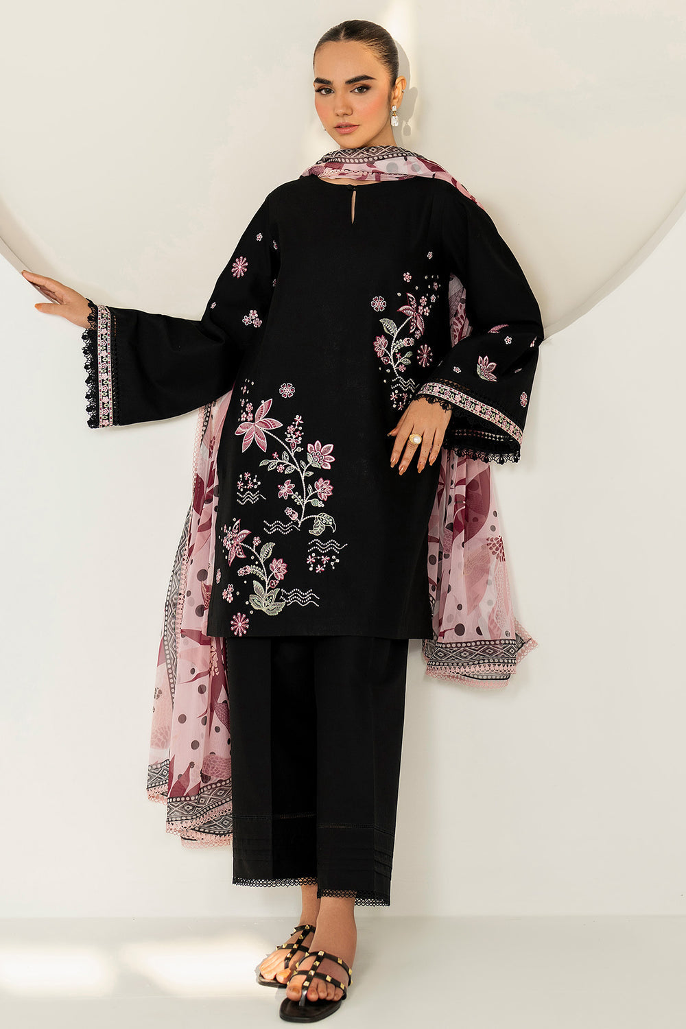 Farasha | Thread Lines Embroidered | Floral Meadow -  Farasha Ladies Clothes - Original Designer Dress - House of Maryam