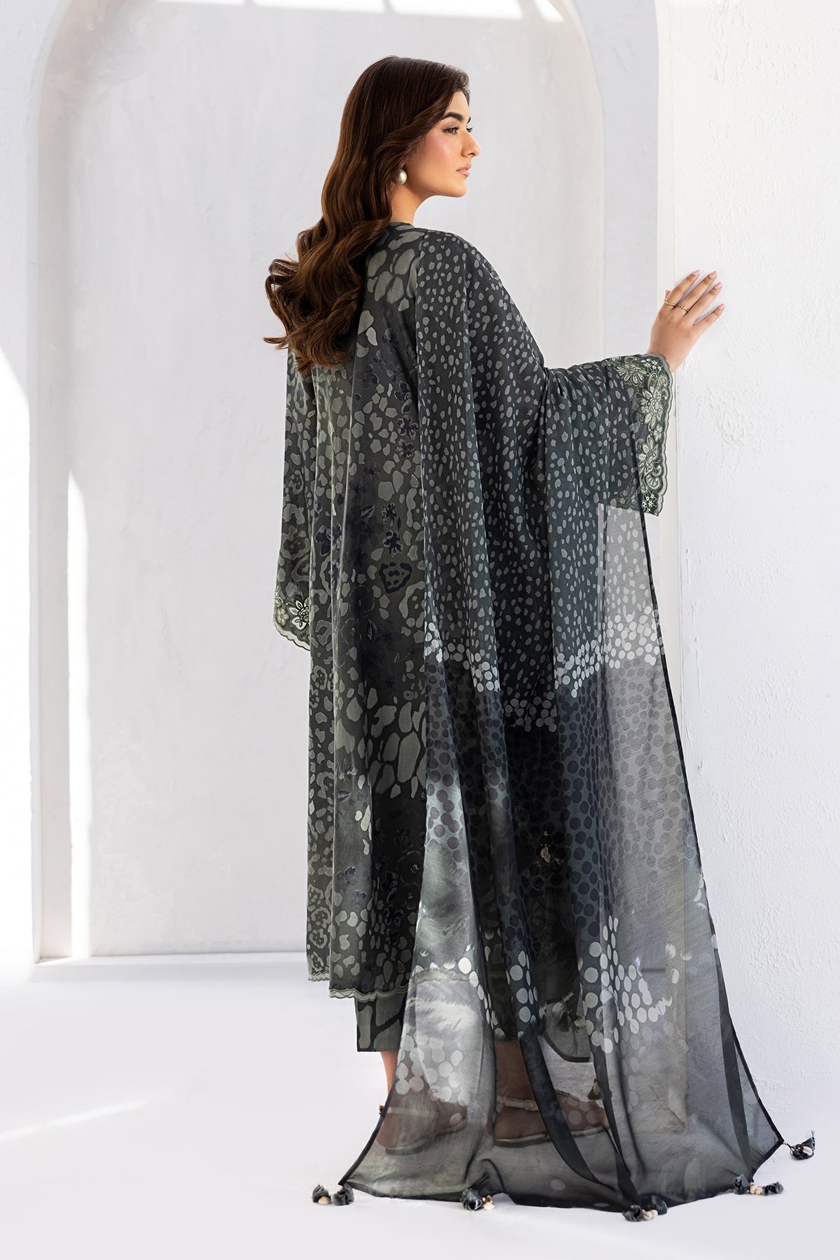 Baroque | Luxury Summer Pret | UF-4454, image 2