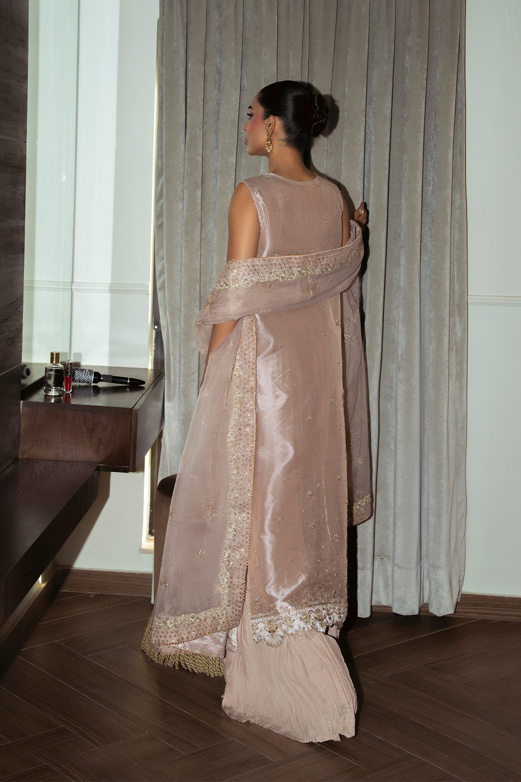 Neeshay | Parinaaz Formals | Noorain, image 2