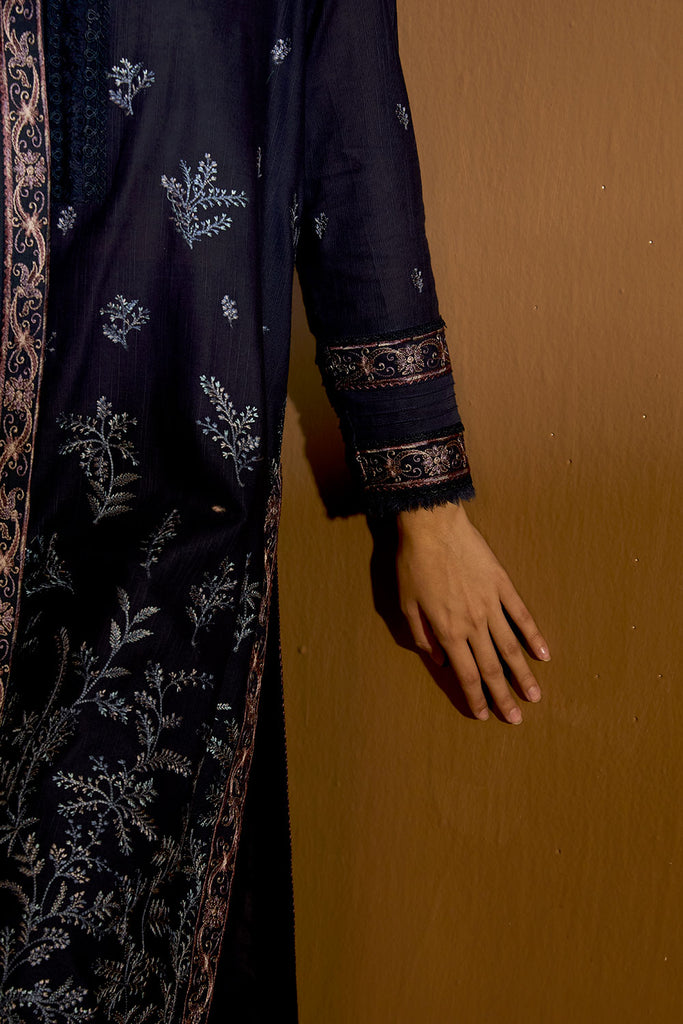 Sobia Nazir | Winter Shawl 25 | Design 7B-3