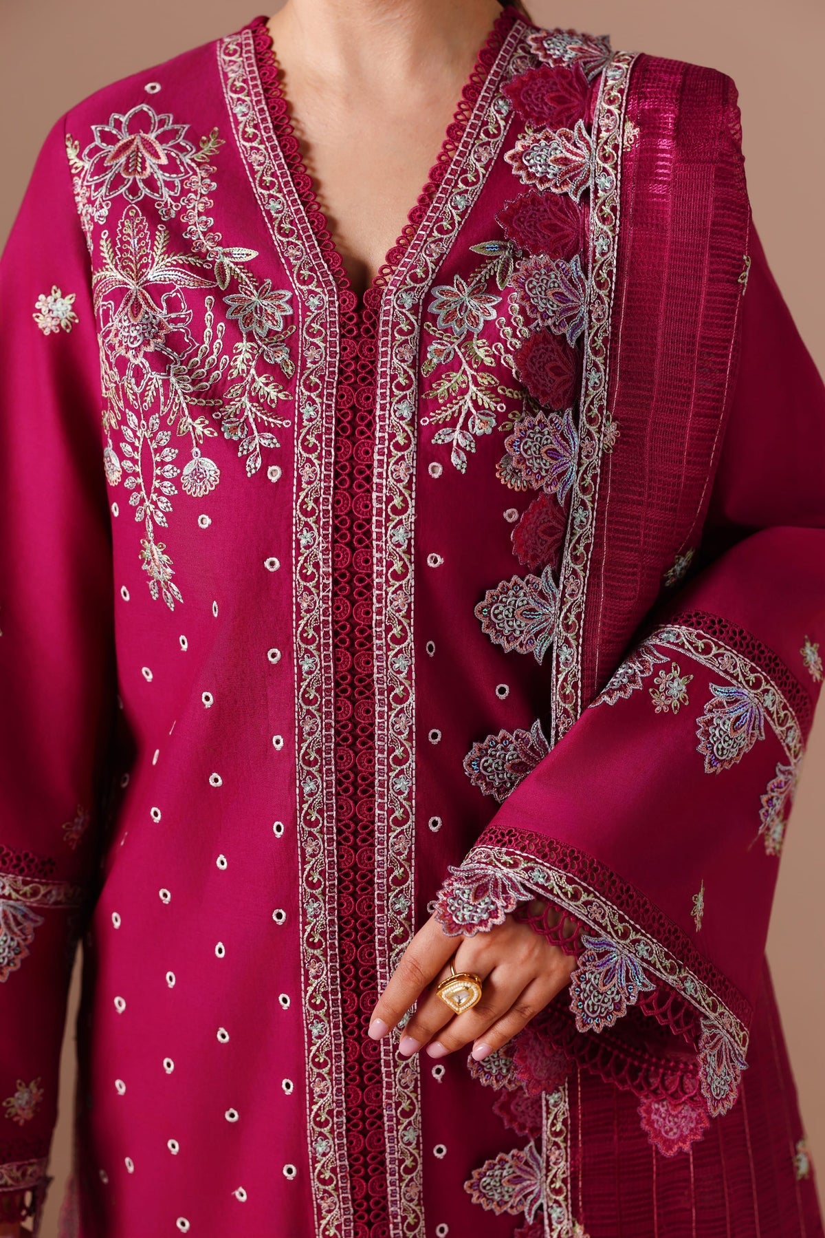 Akbar Aslam | Elan Luxury Lawn 26 | Marjaan, image 3