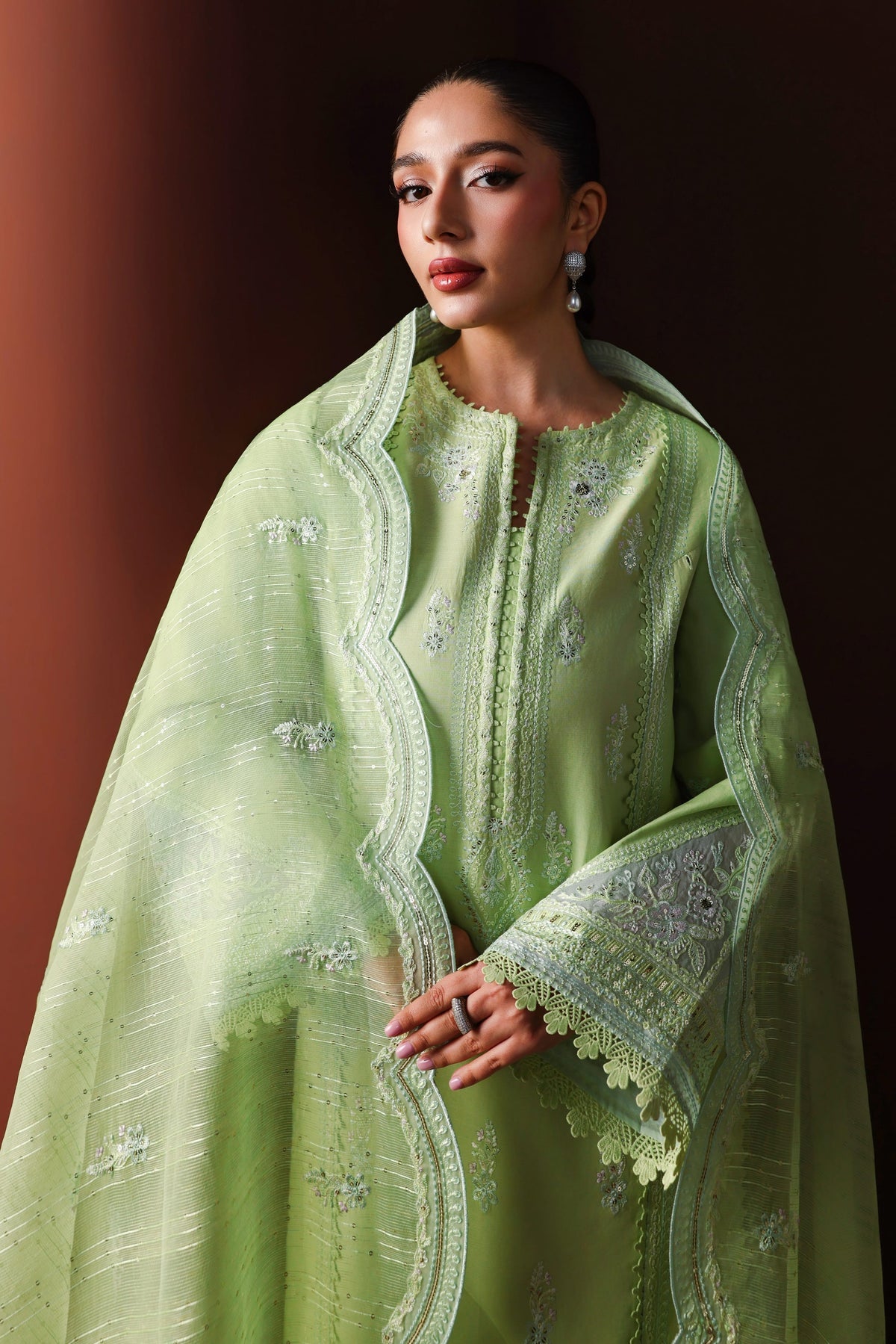 Akbar Aslam | Elan Luxury Lawn 26 | Nayeli, image 3