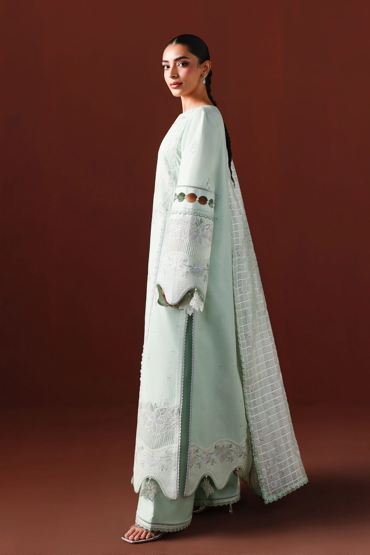 Akbar Aslam | Elan Luxury Lawn 26 | Zayna-5