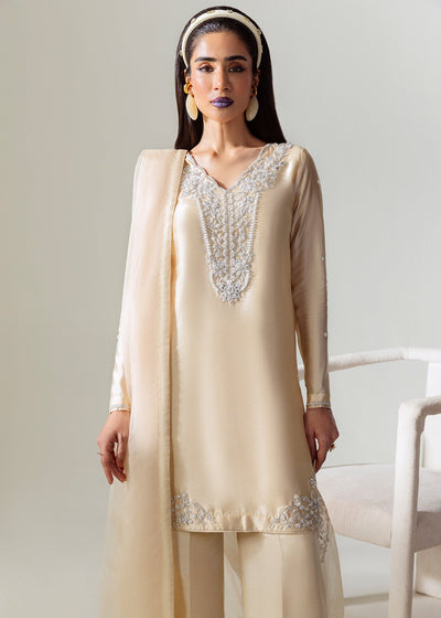 Mahum Asad | The Sirens | Champagne