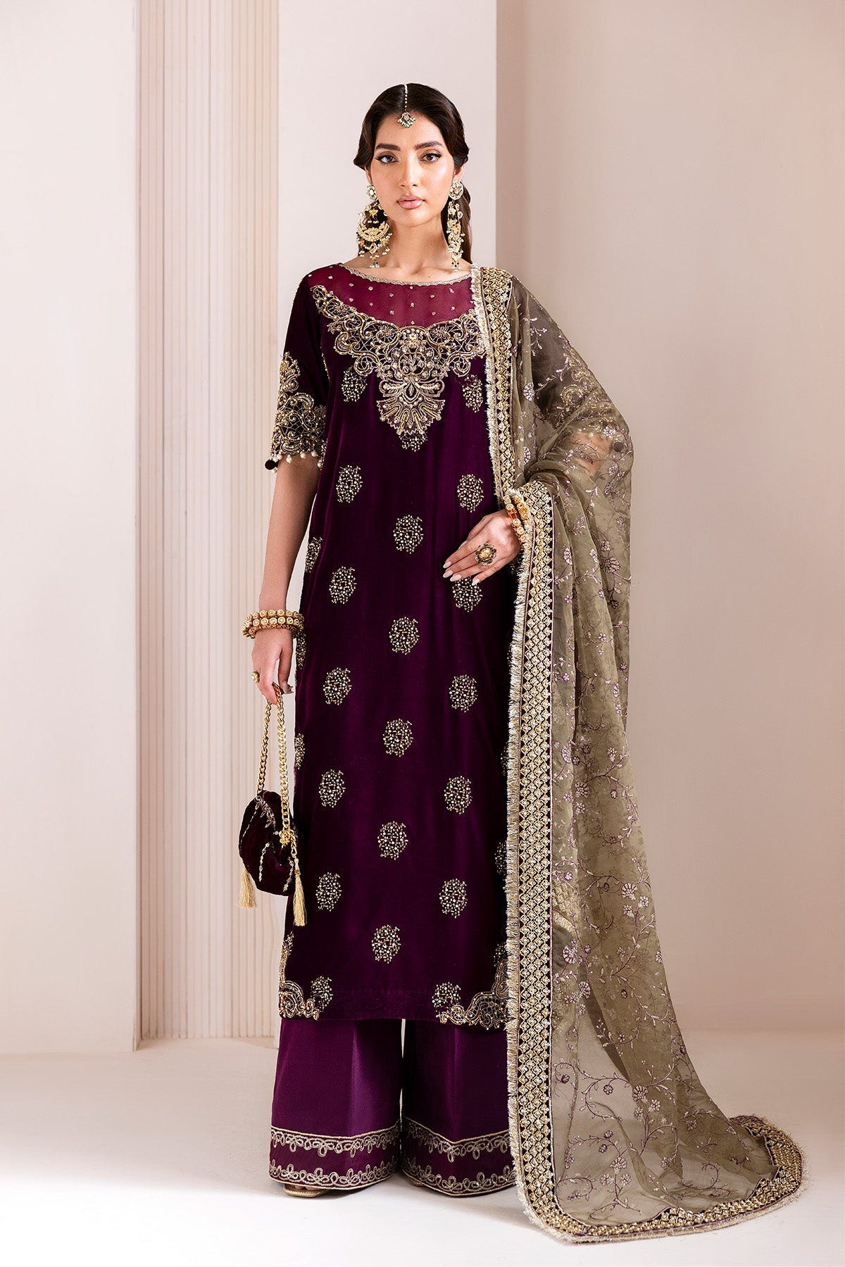 Alizeh | Makhmal Luxury Velvet Edit | Zarlish