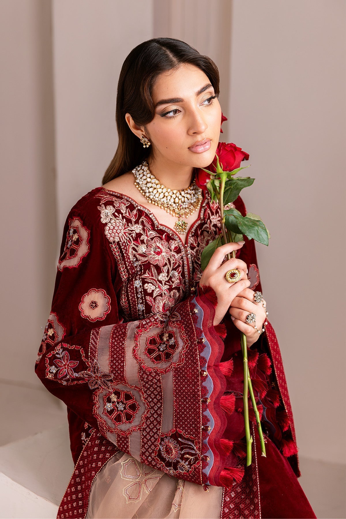Alizeh | Makhmal Luxury Velvet Edit | Velzari, image 4
