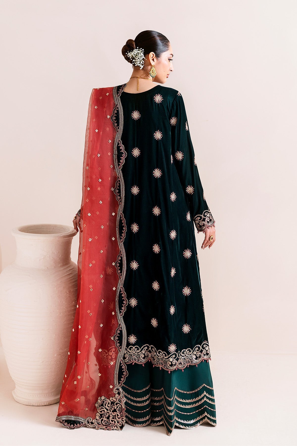 Alizeh | Makhmal Luxury Velvet Edit | Kiswa, image 2