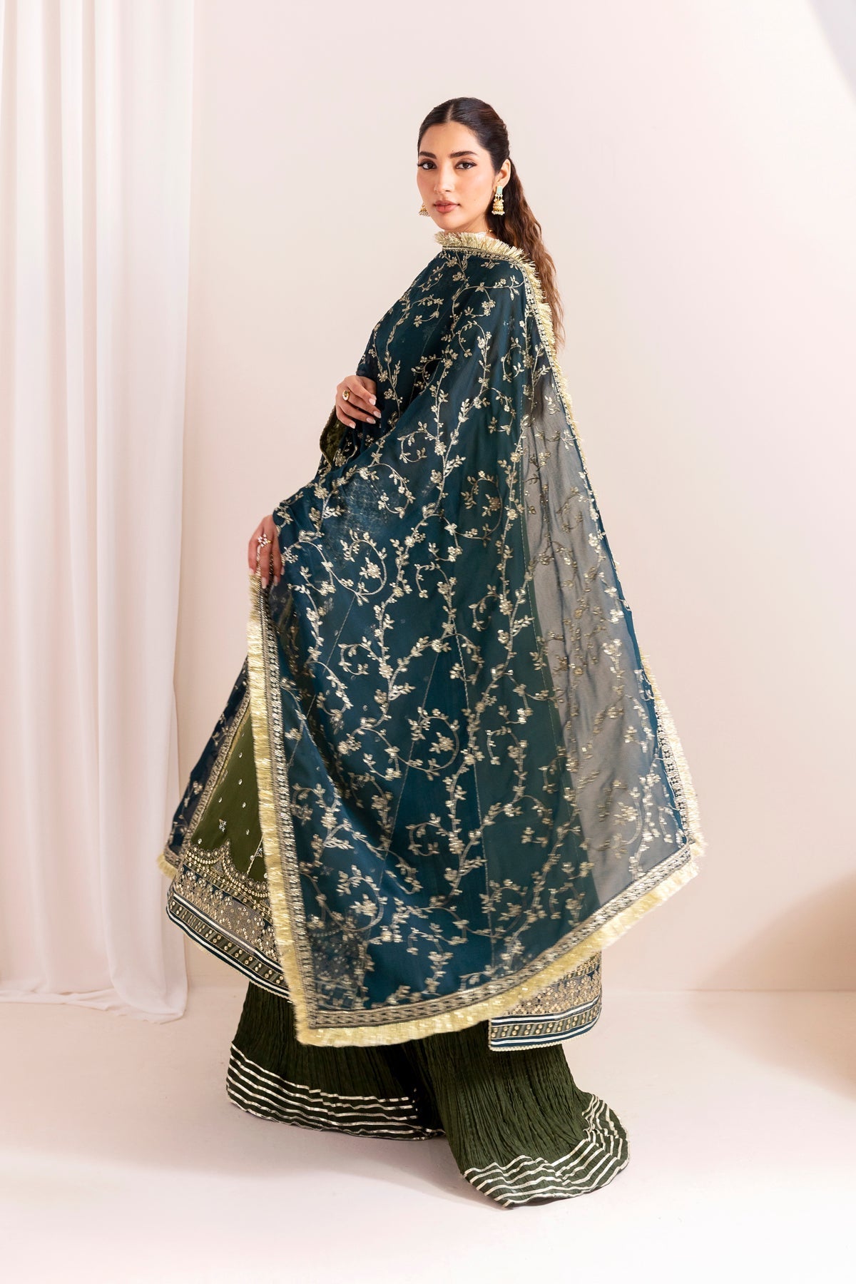 Xenia Formals | Luxury Formals 25 | MAHVASH, image 6