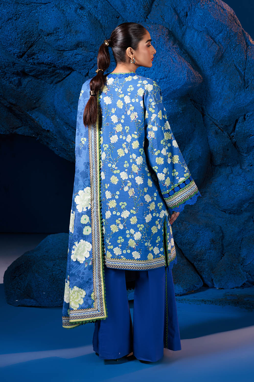 Bonanza Satrangi | Regatta 3 Pc (7W24P3P209) -  Bonanza Satrangi Unstitched - Original Designer Dress - House of Maryam