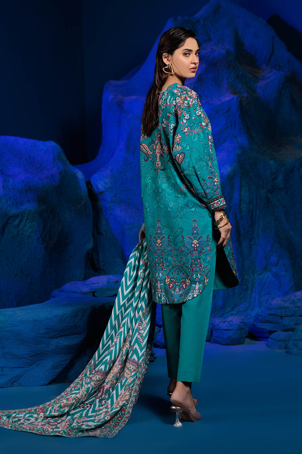 Bonanza Satrangi | Radiant Florist 3 Pc (7W24P3P284) -  Bonanza Satrangi Unstitched - Original Designer Dress - House of Maryam