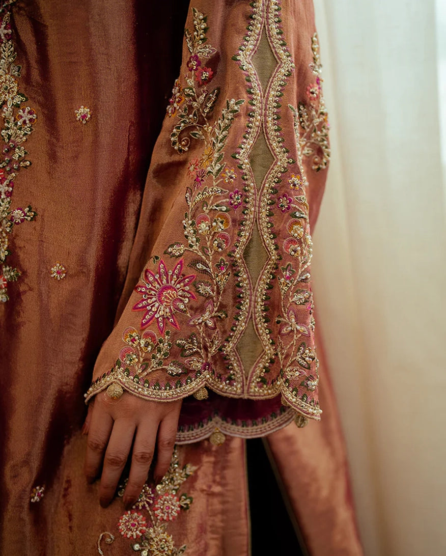 Mushq | Sunehri Lama Silk | Seema, image 5