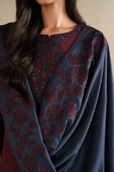 Iznik | Winter Chapter 25 | UE-592 Printed Khaddar