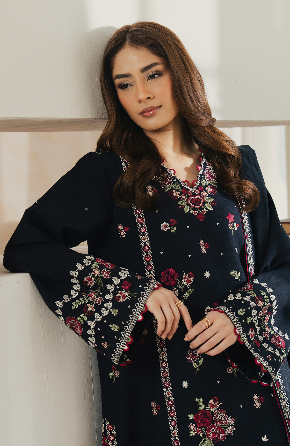 Seran | Winter Embroidered 25 | Noirelle-7