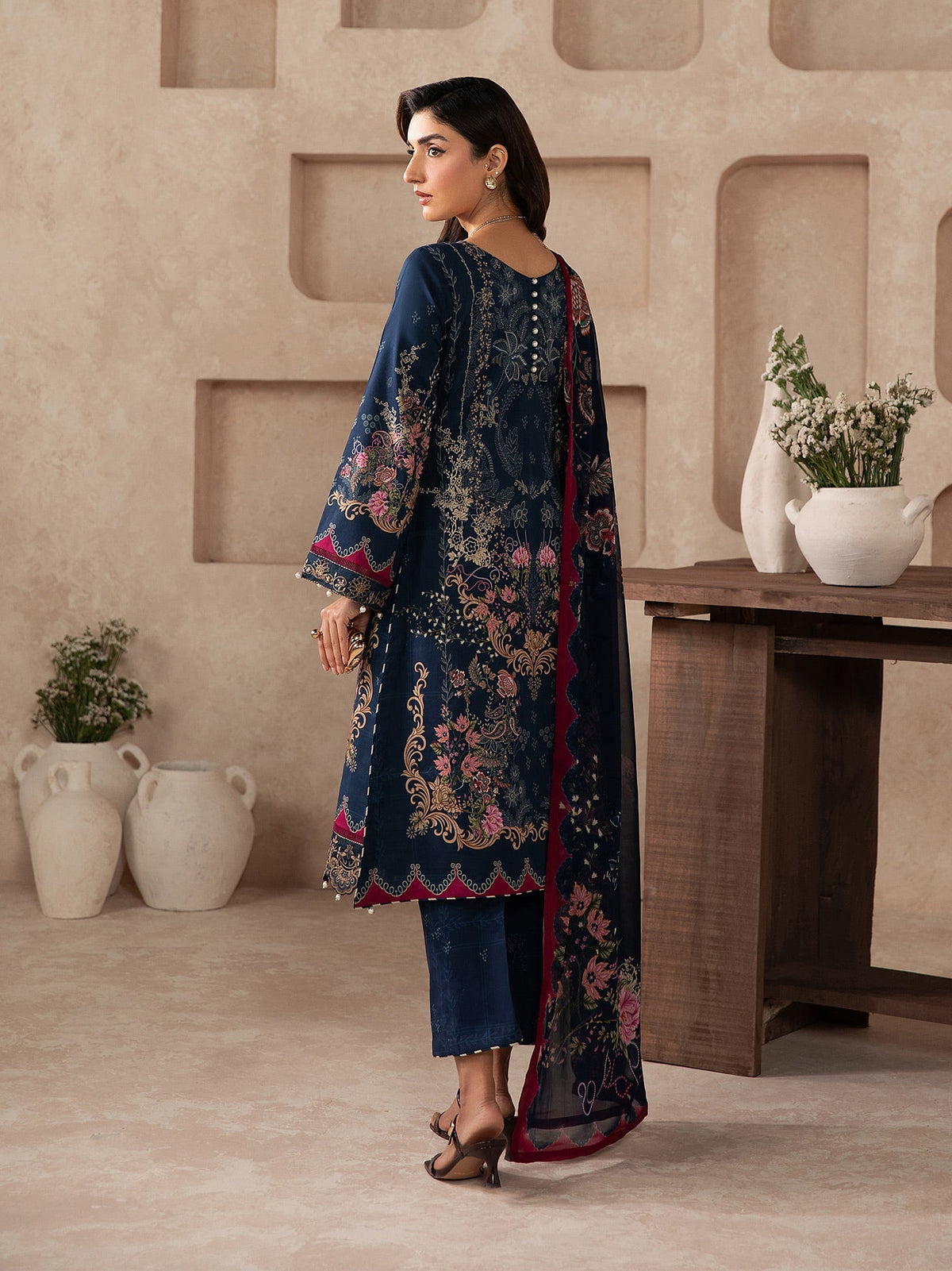 Gulaal | Syra Lawn 26 | Aluxe SKU D - 8, image 2