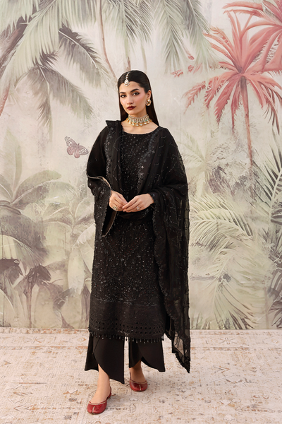 Emaan Adeel | Romansiyyah Luxury Formals | ZAREENAH