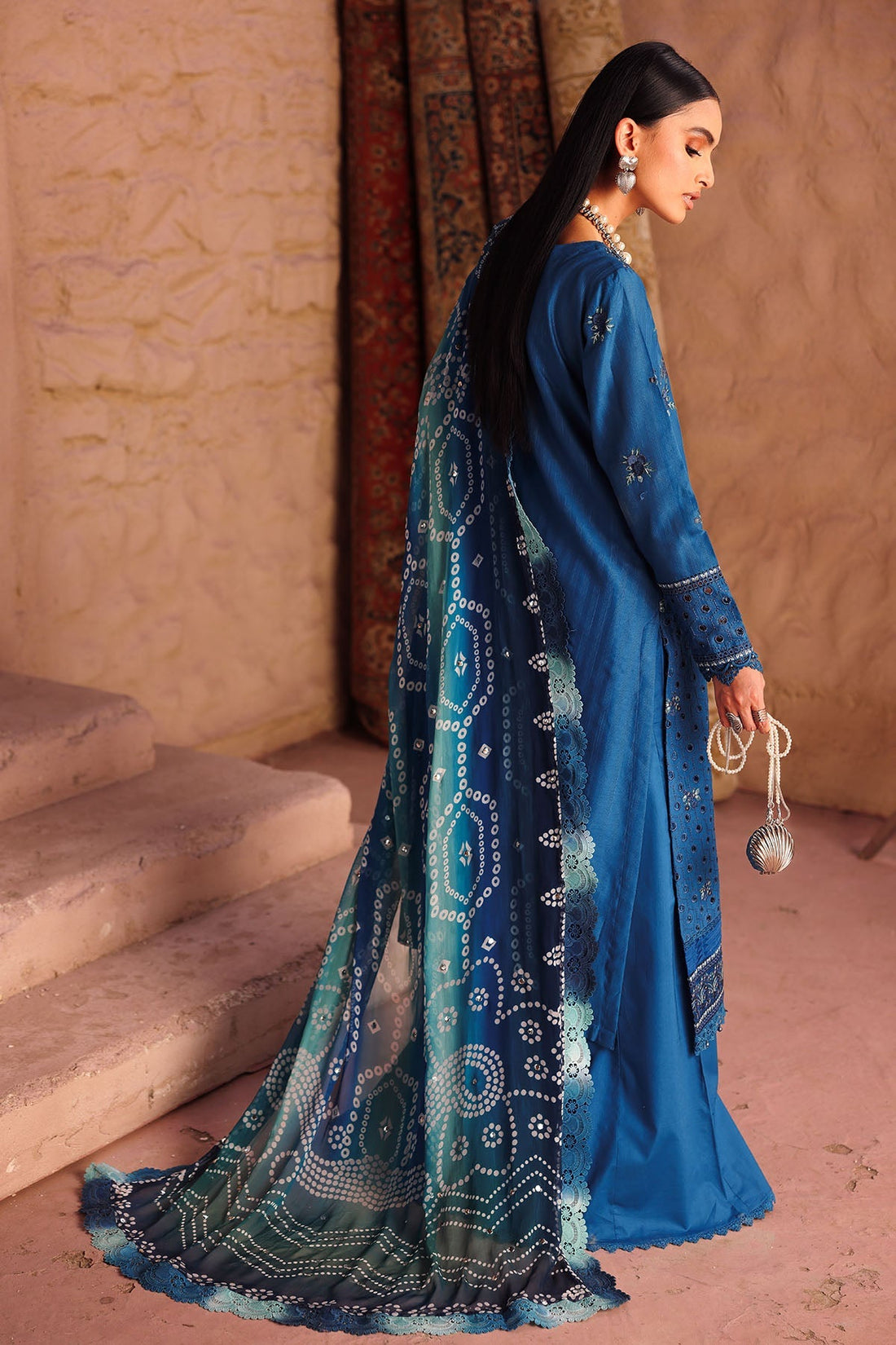 Nureh | Bazaar Luxe 25 | NE-160