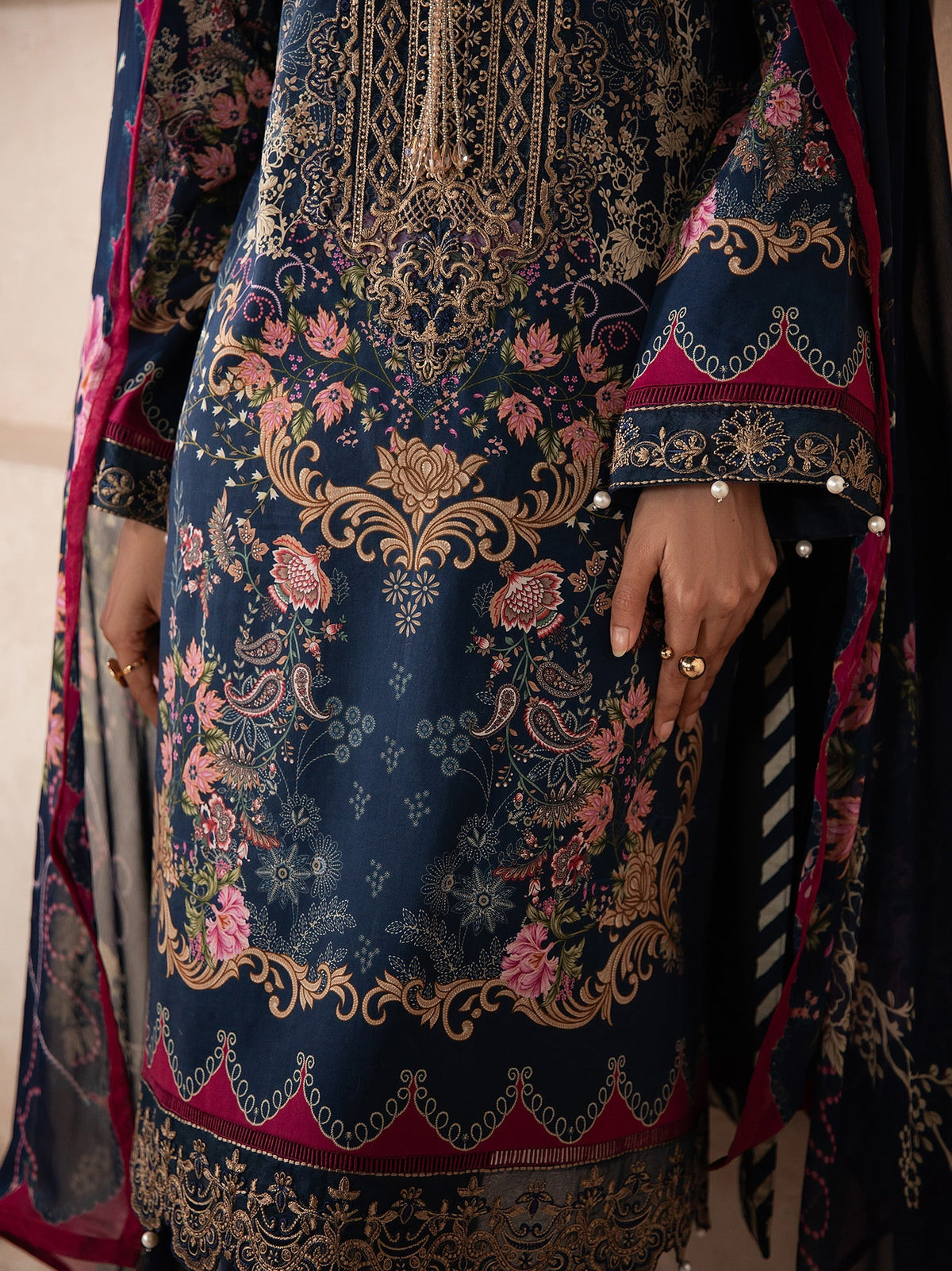 Gulaal | Syra Lawn 26 | Aluxe SKU D - 8, image 4