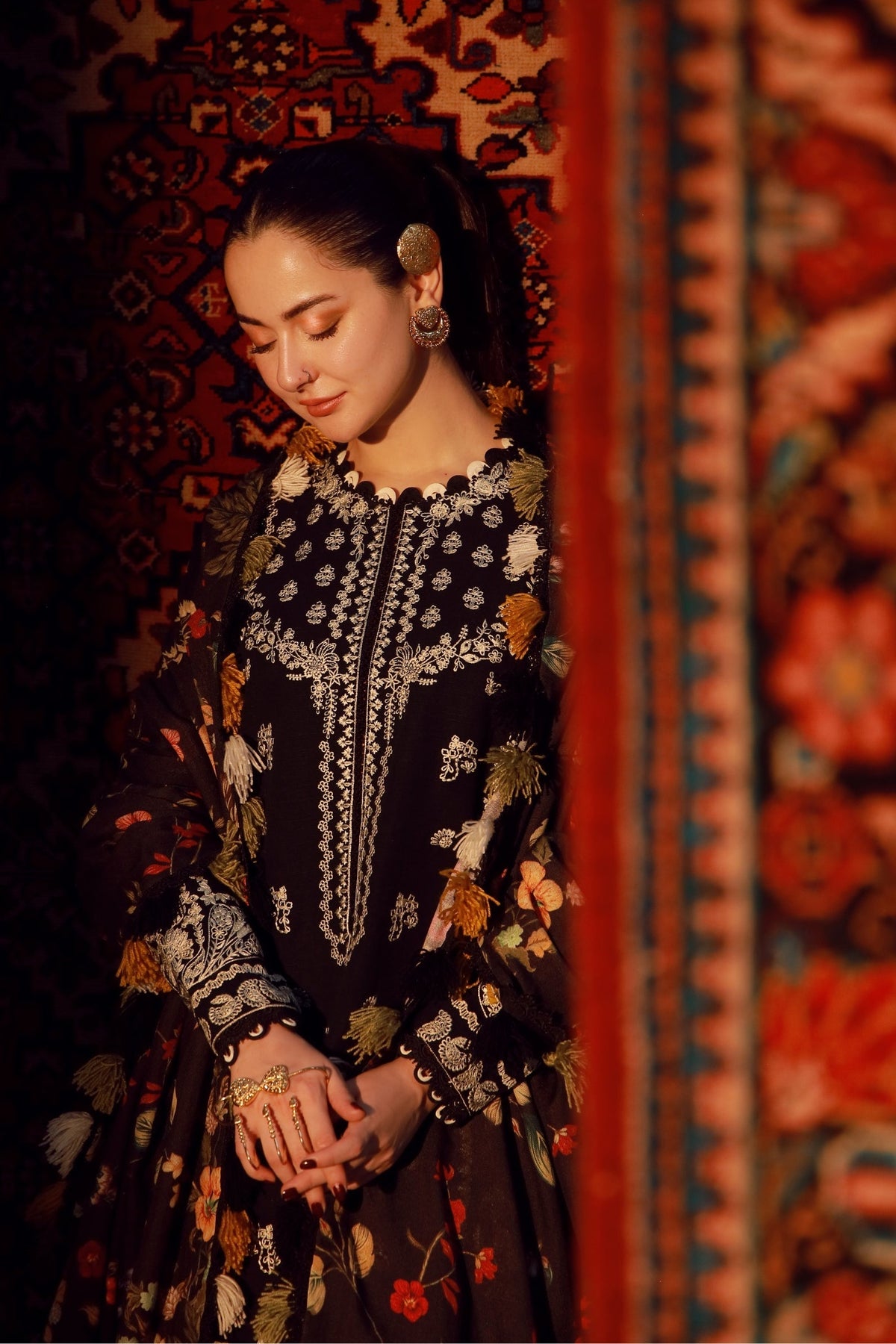 Maryam Hussain | Winter Shawl 25 | Mausam, image 3