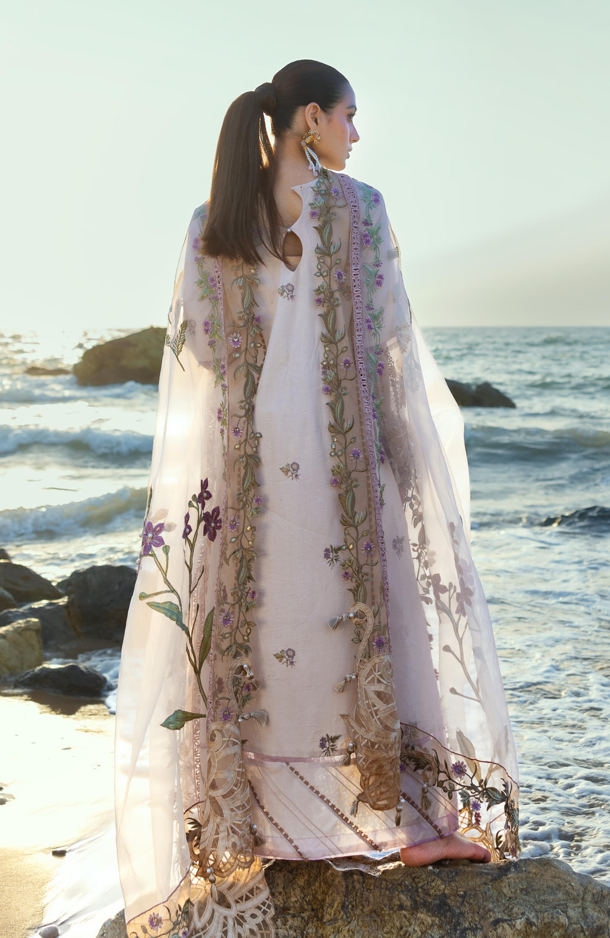 Al Zohaib | Mahiymaan Luxury Lawn 26 | MLL-26-08, image 2
