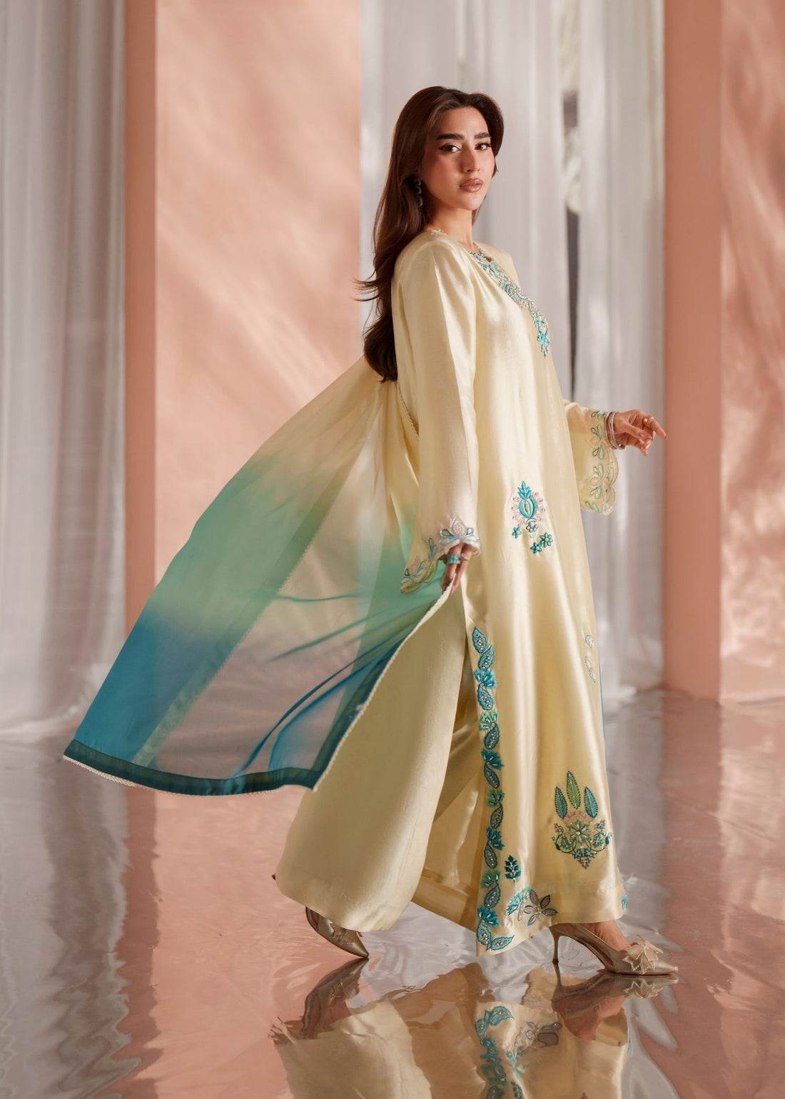 Mehak Yaqoob | Enchante Luxe Edit | Celeste-2
