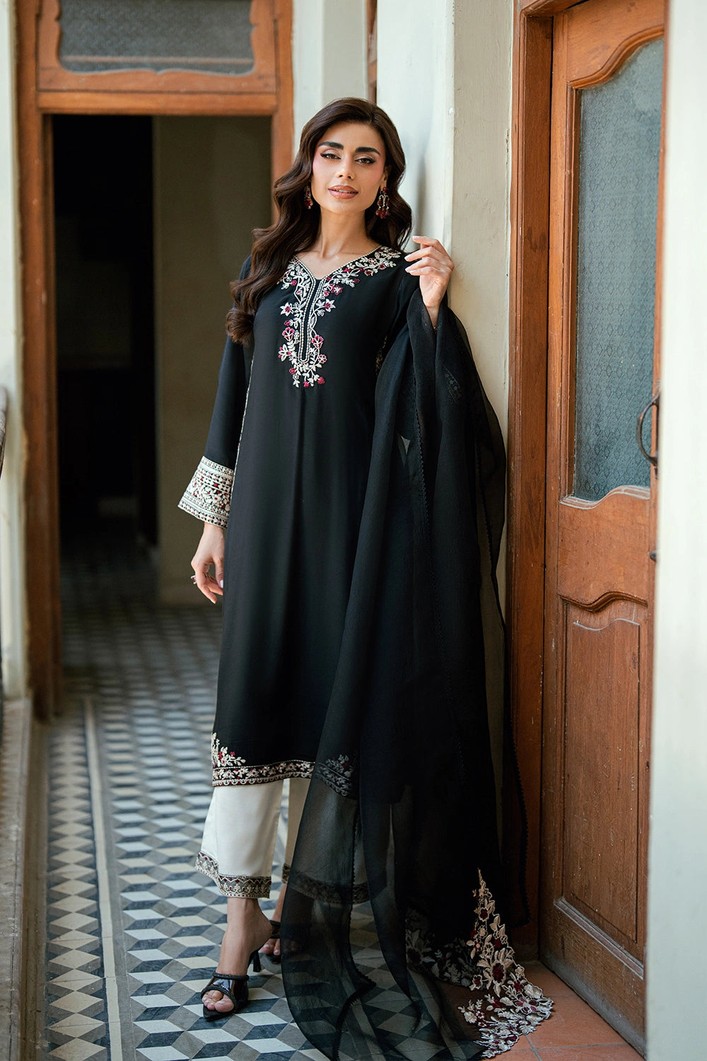 Azure | Vogue Formals | Black Swan, image 5