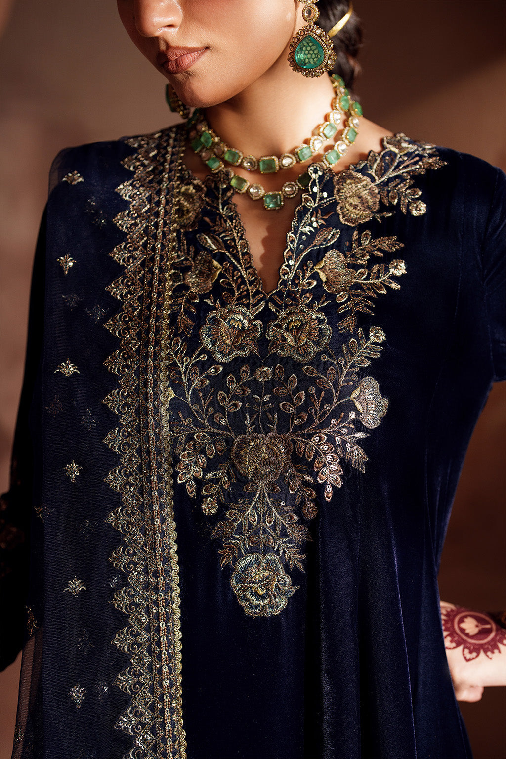 Iznik | Velvet 25 | IV-66 Embroidered Velvet-5