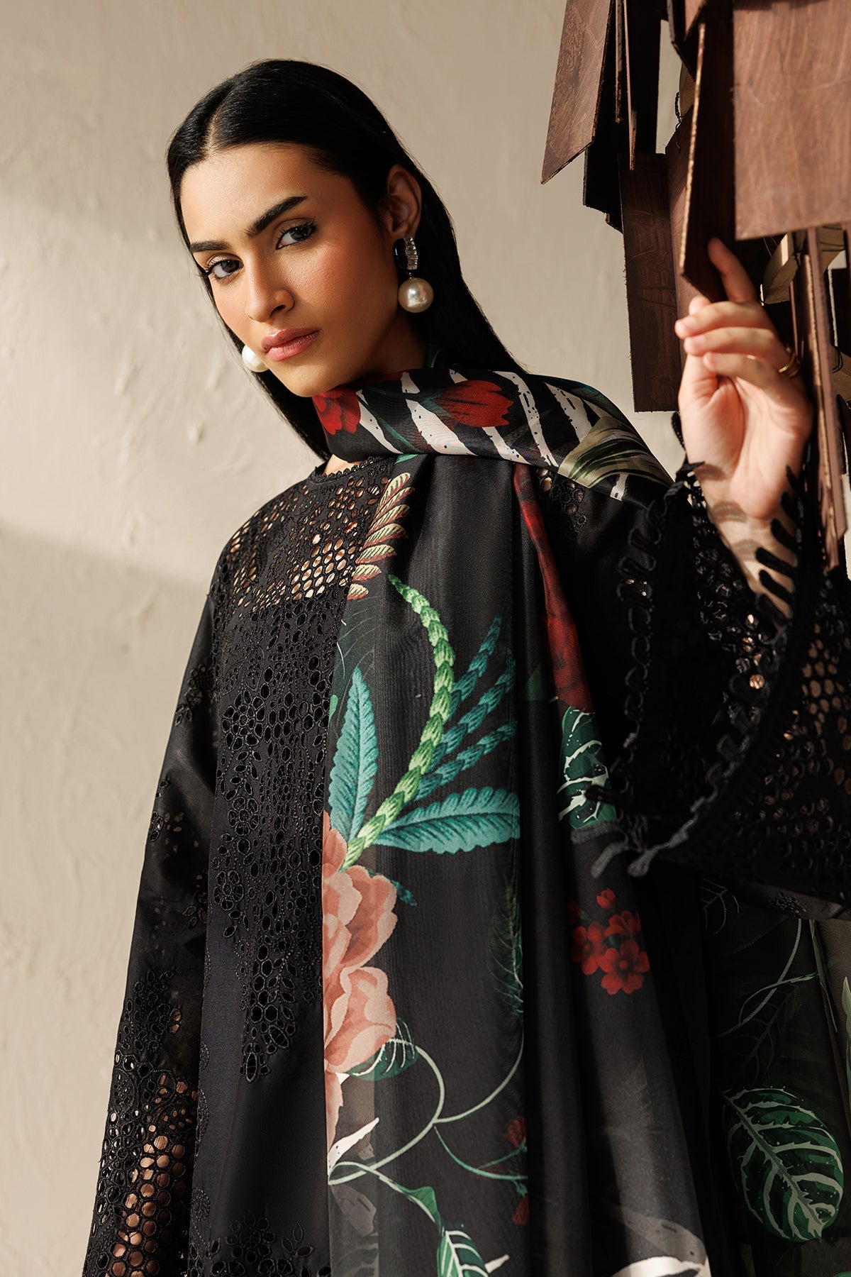 Baroque | Luxury Summer Pret | UF-4521, image 3