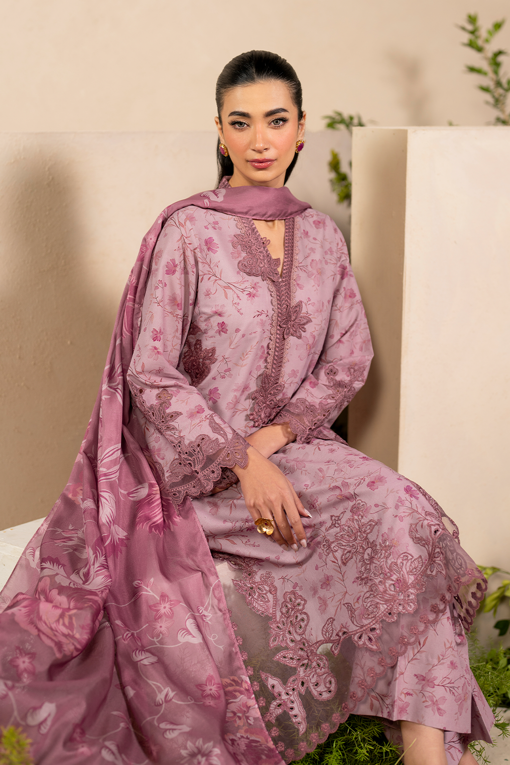 Iznik | Festive Lawn 25 | EFL-04 -  Iznik Ladies Clothes - Original Designer Dress - House of Maryam