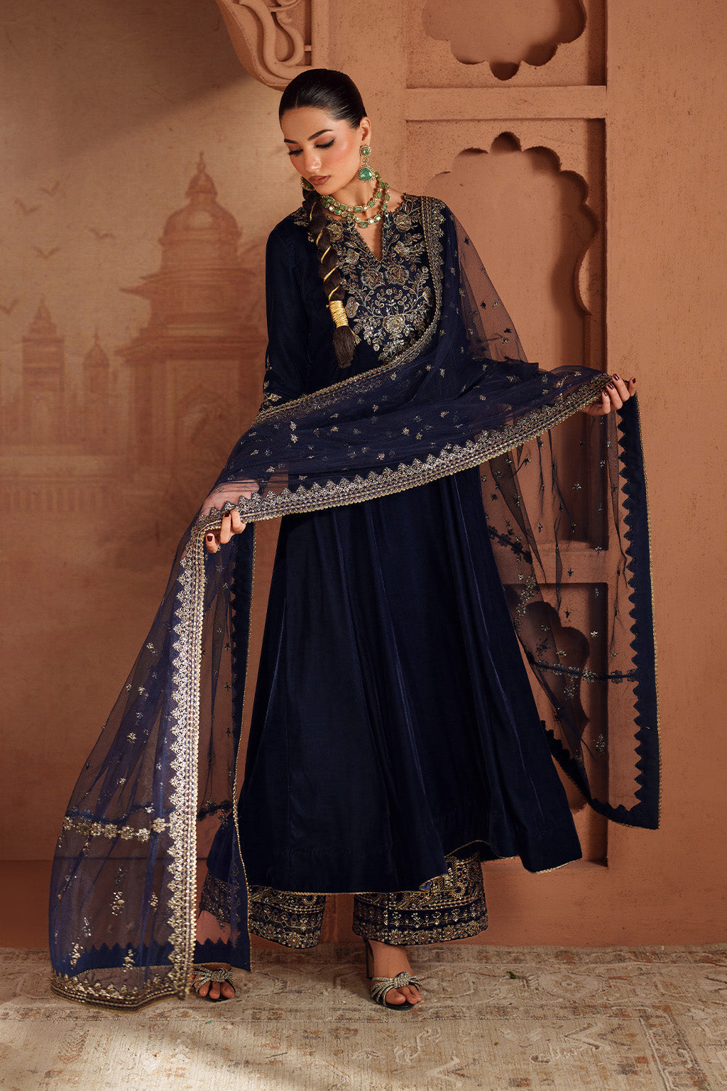 Iznik | Velvet 25 | IV-66 Embroidered Velvet-3