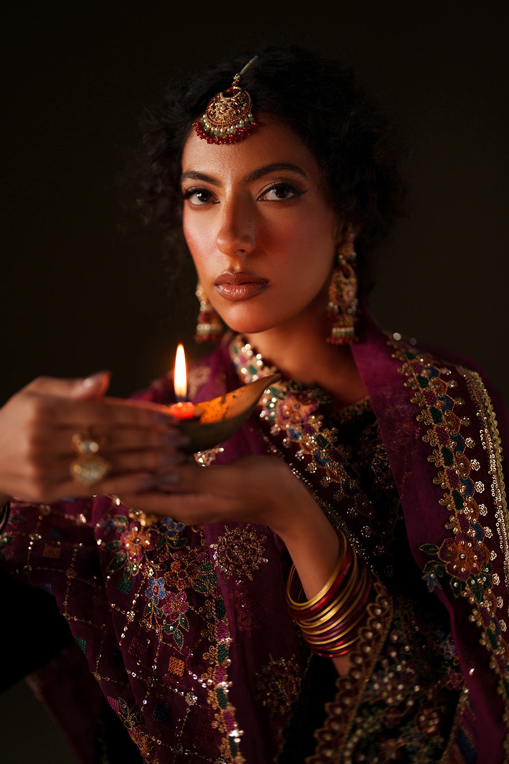 Iznik | Velvet 25 | IV-74 Embroidered Velvet, image 5