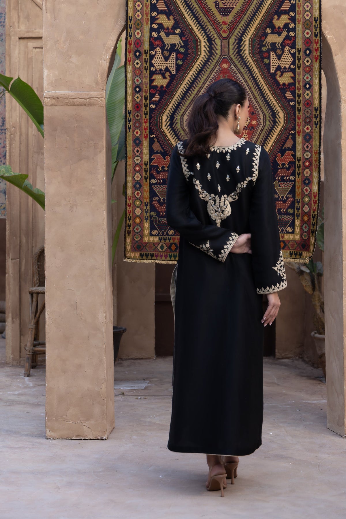 Sana Abbas | Pehar Eid Luxe | Kalisa, image 2