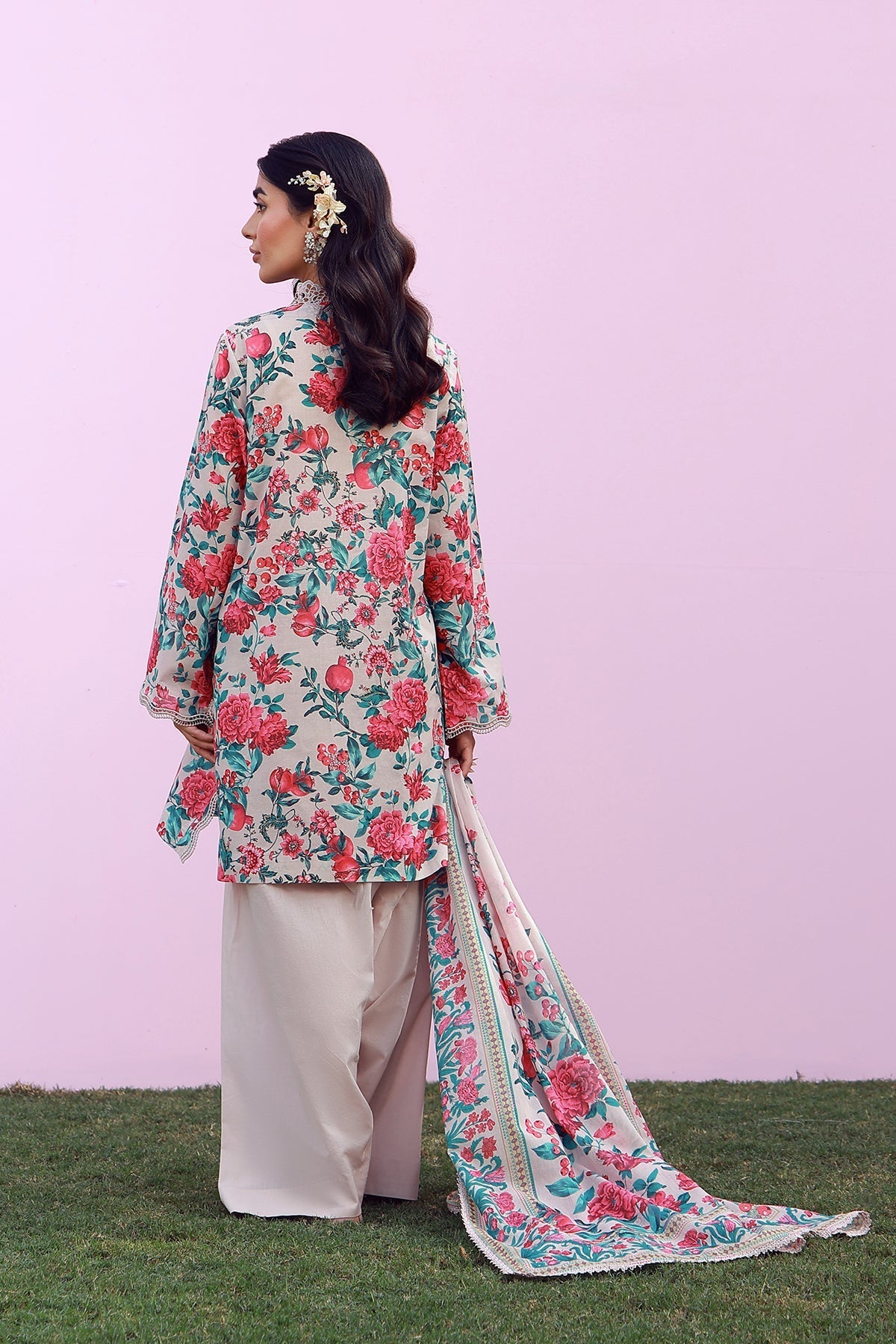 Sahar | Mirha Casual Pret | Ivory Bloom-2