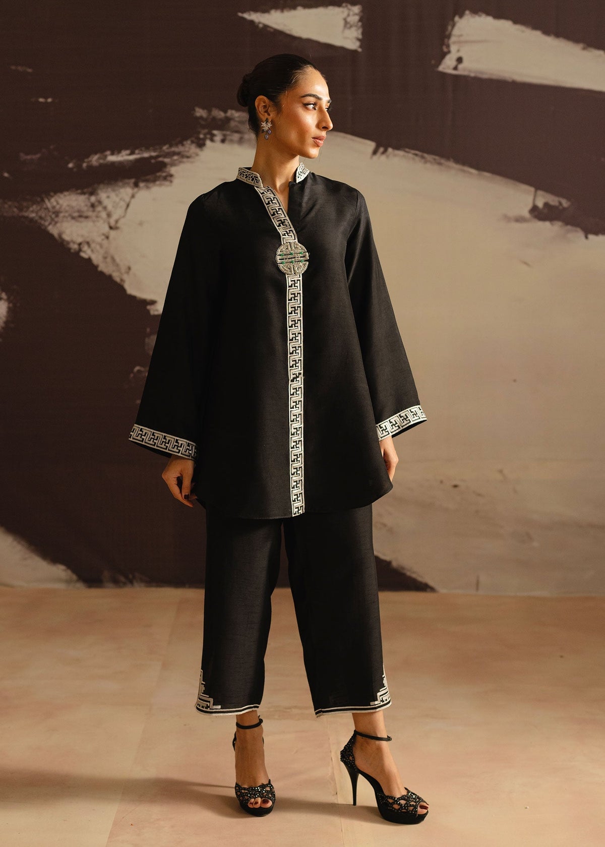 Mahgul | Eye of Cemal | Oriental Noir -  Mahgul Ladies Clothes - Original Designer Dress - House of Maryam