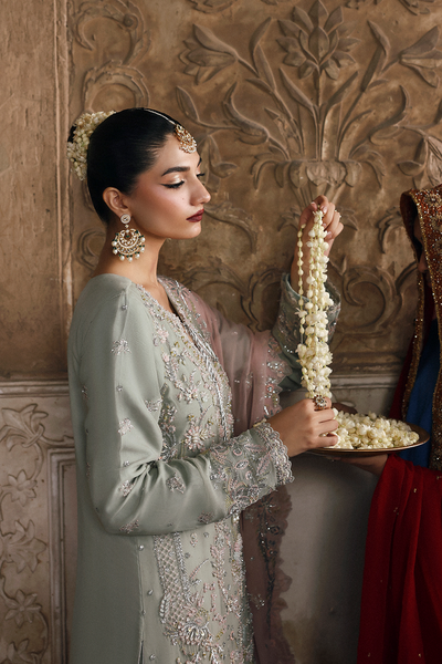 Emaan Adeel | Romansiyyah Luxury Formals | MAHPARI