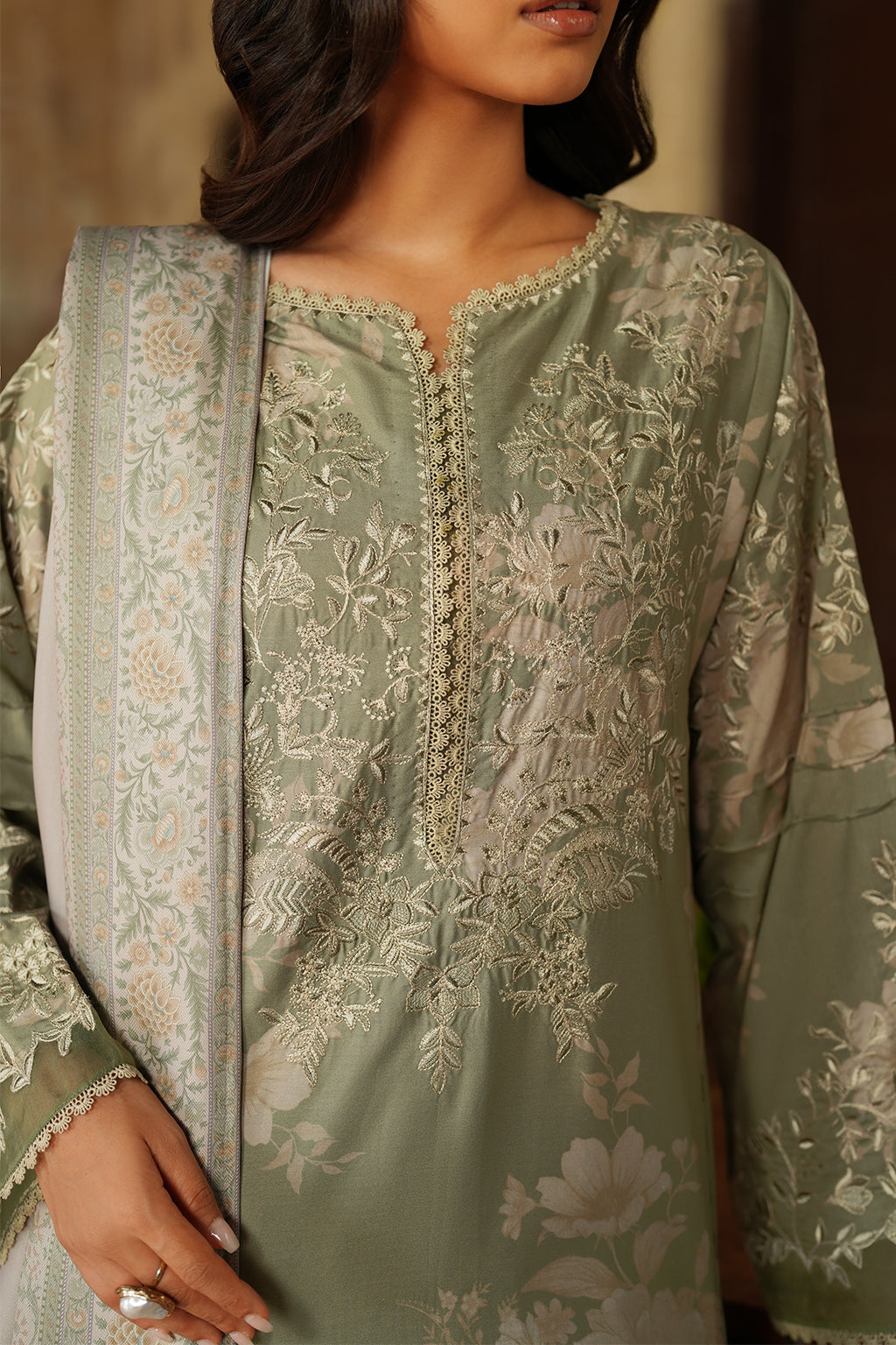 Iznik | Winter 25 | IPF-08, image 3